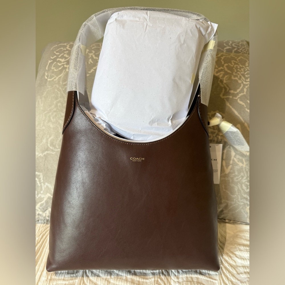 NWT Coach Brooklyn 28 Bag
